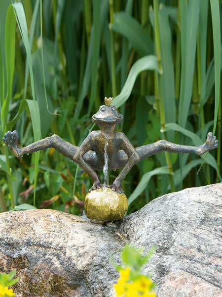 Bronzefigur Froschkönig Dietmar (Art.Nr. 88767)